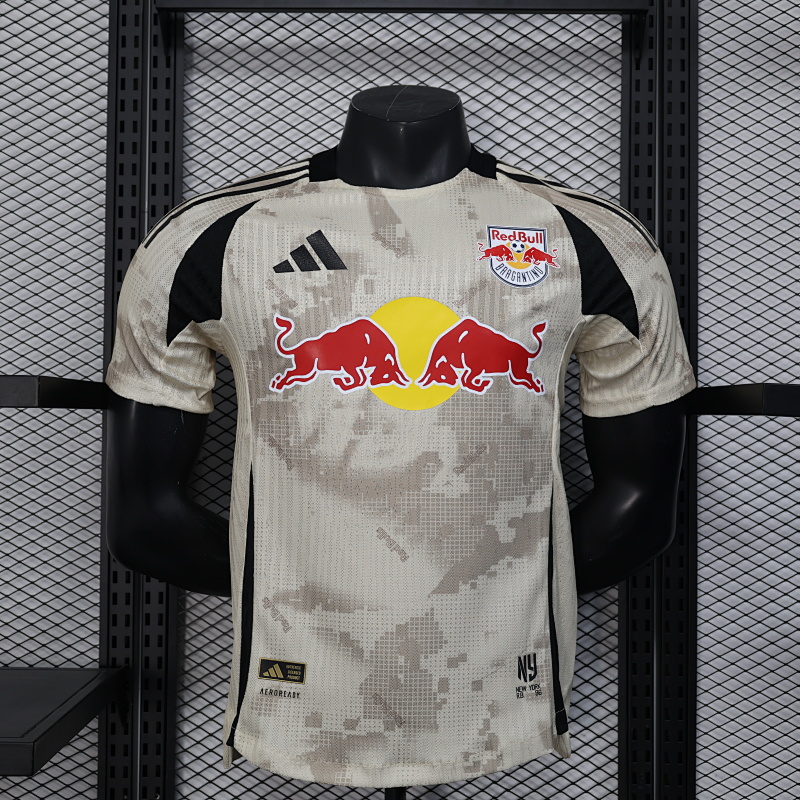 Version Player_Jugadores 25-26 Red Bull partido fuera de
